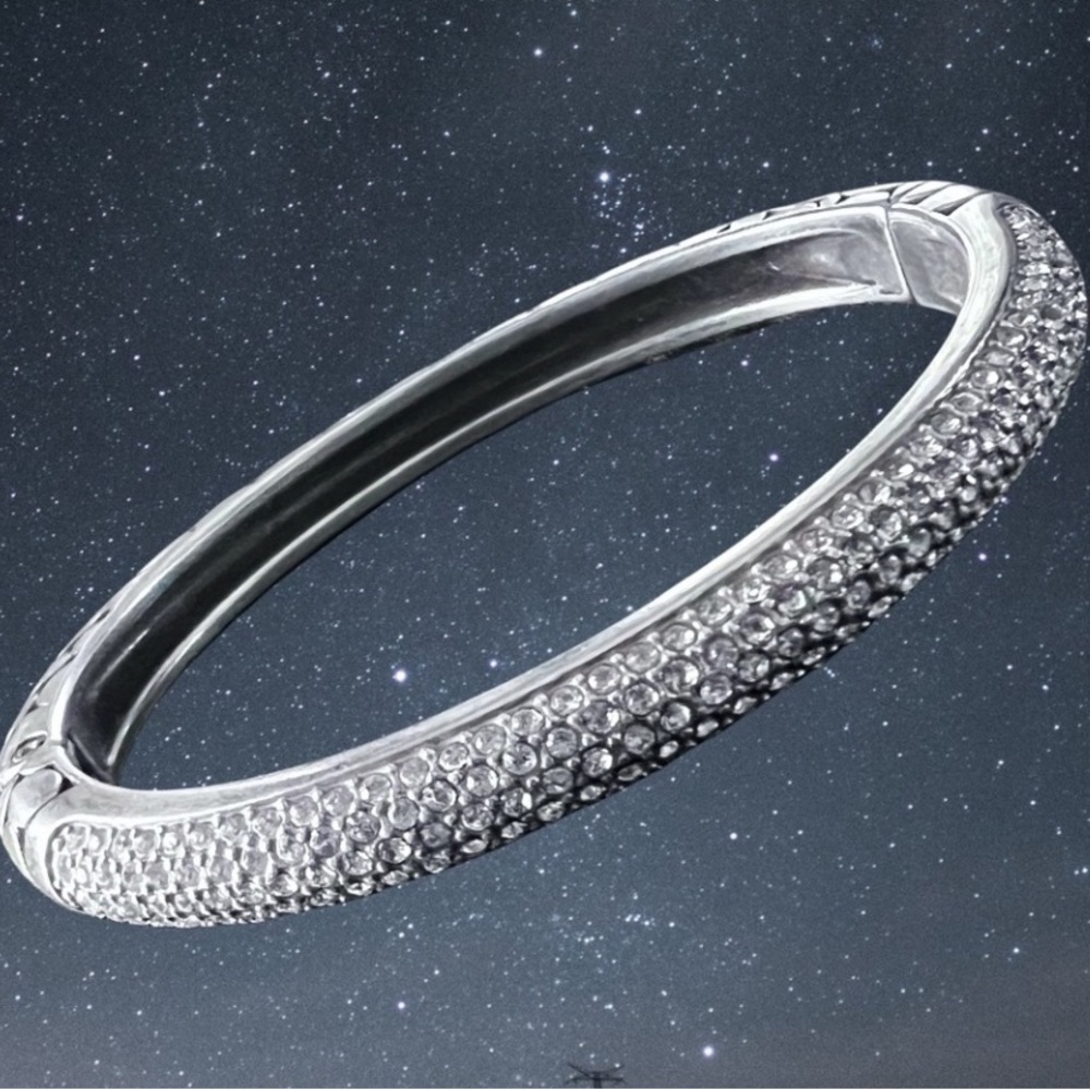 💖 Beautiful Brighton Crystal Bangle 💖